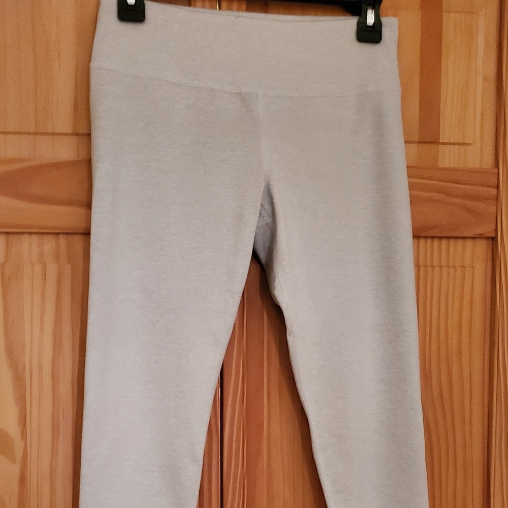 Abercrombie & Fitch crop leggings